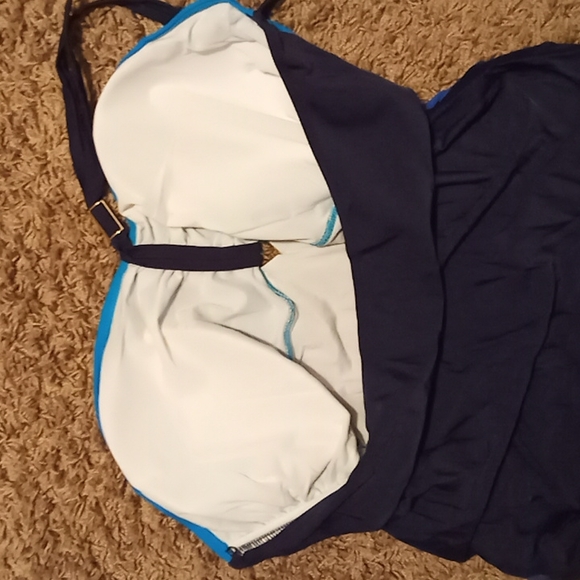 Blue Color Gradient Sweet Halter Swimdress - Picture 10 of 12